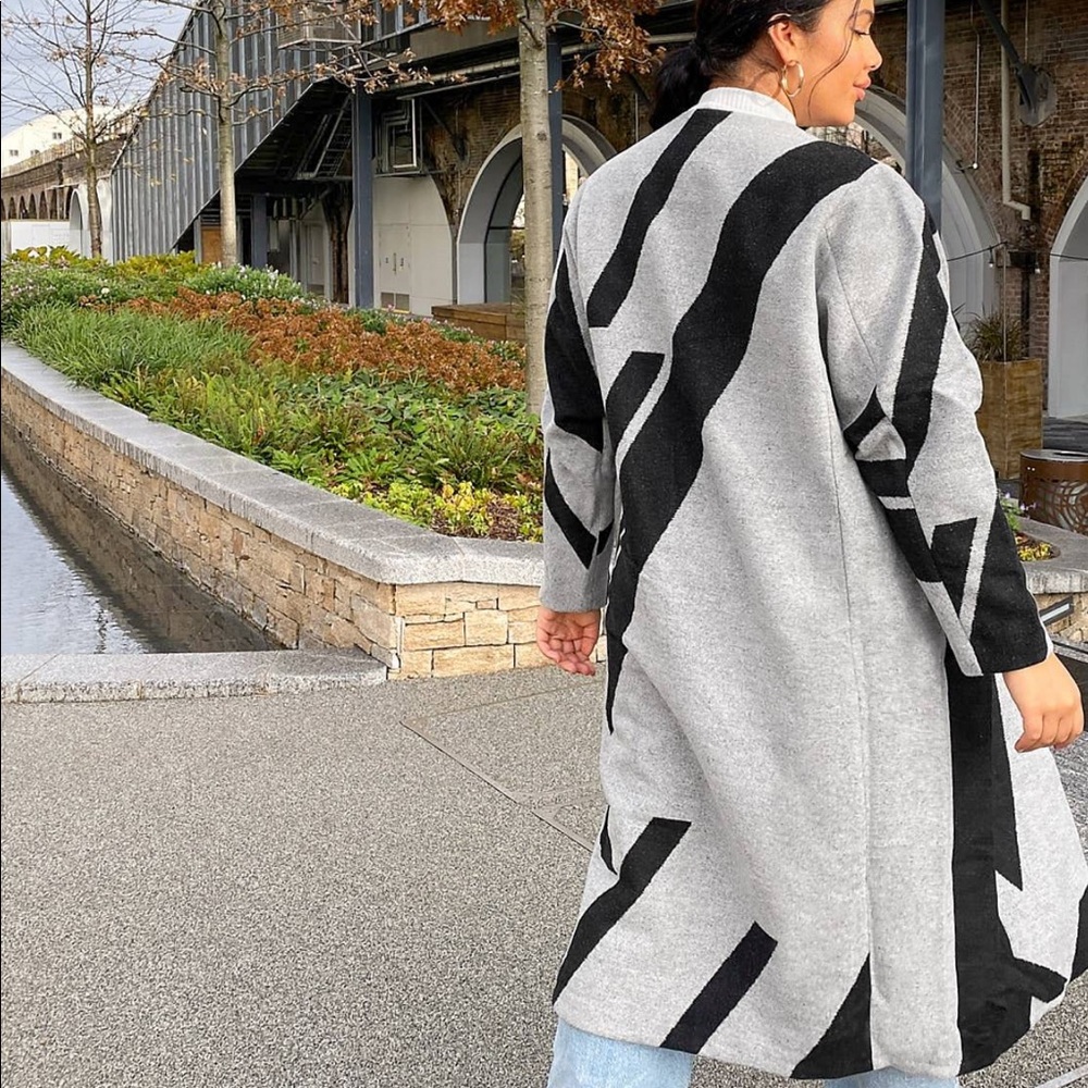 Brand new black & grey cardigan style pea coat - Picture 3 of 3
